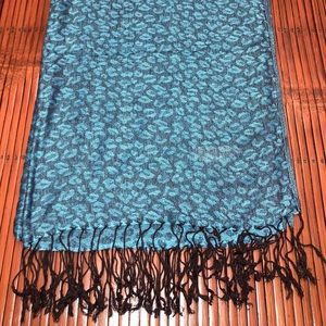 Blue Leopard Print Pashmina Scarf